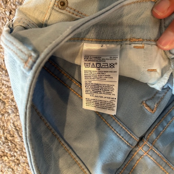 Old Navy skinny jeans size 2 - Picture 2 of 3